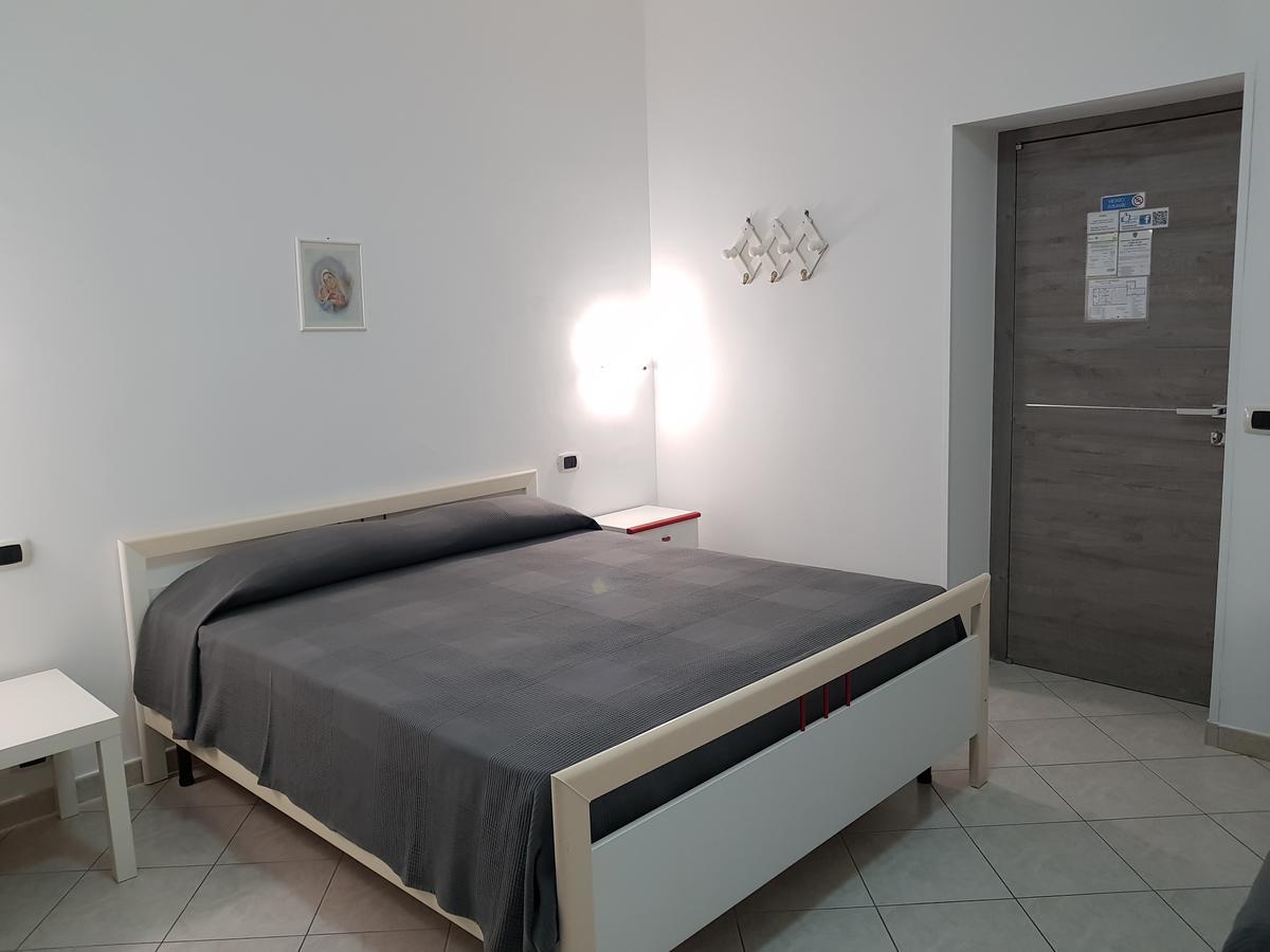 Holiday B&B Vico del Gargano Kültér fotó